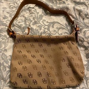 dooney bourke purse new condition